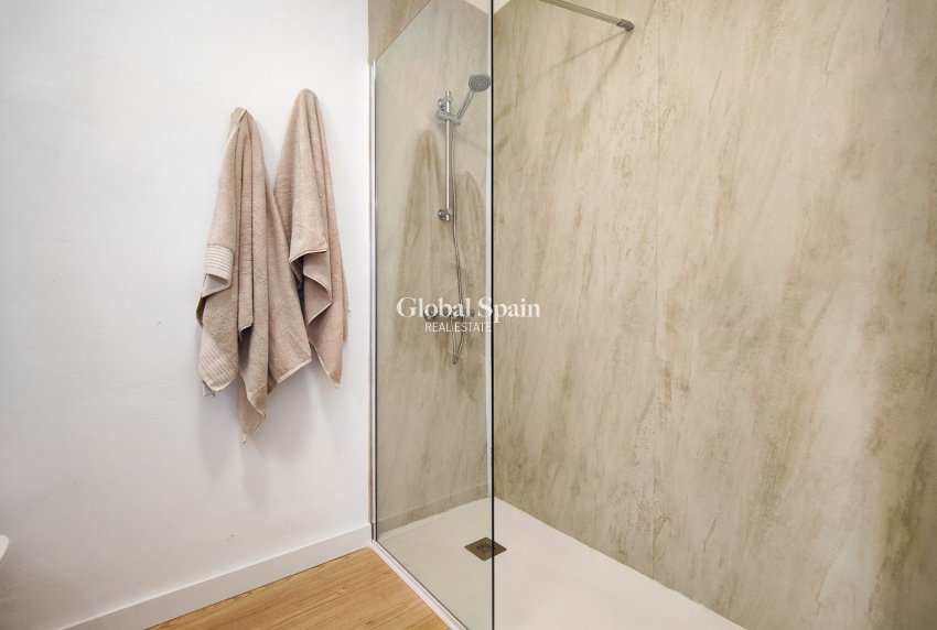 Odsprzedaż - PENTHOUSE -
ORIHUELA COSTA - 