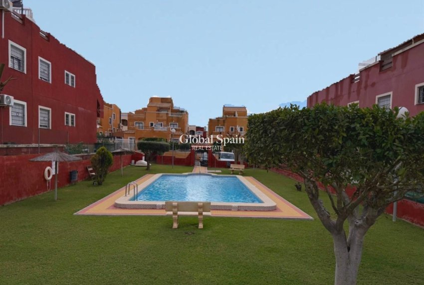 Odsprzedaż - PENTHOUSE -
ORIHUELA COSTA - 