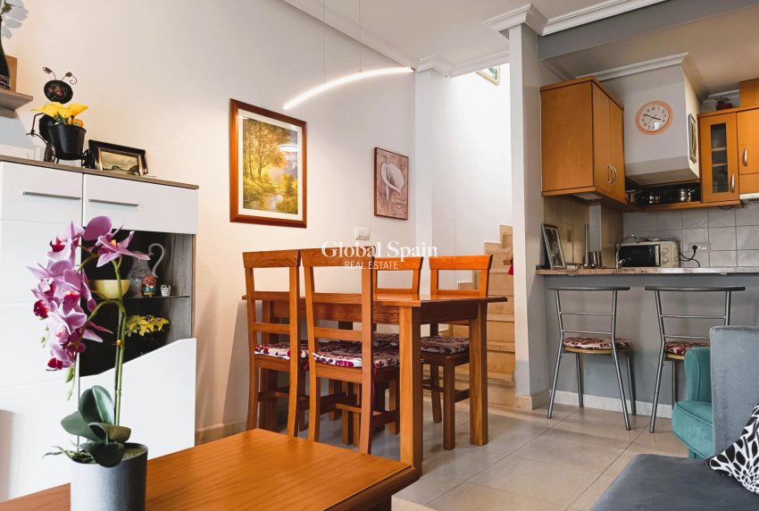 Odsprzedaż - PENTHOUSE -
ORIHUELA COSTA - 