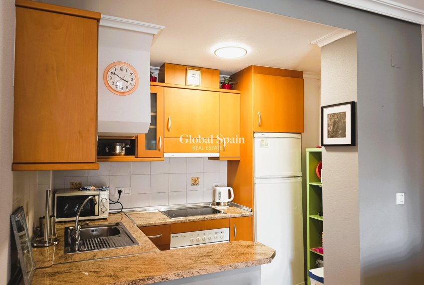 Odsprzedaż - PENTHOUSE -
ORIHUELA COSTA - 