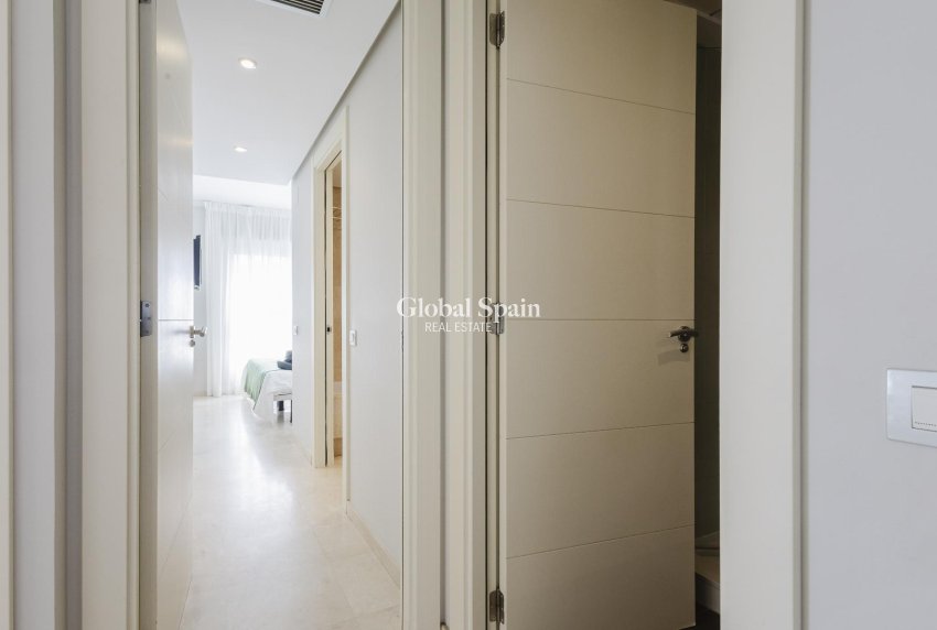 Odsprzedaż - PENTHOUSE -
ORIHUELA COSTA - 