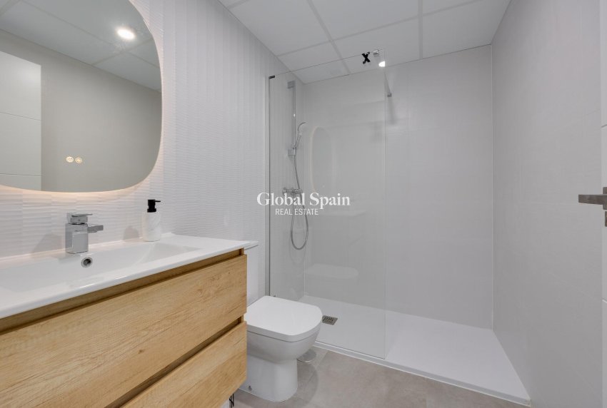 Odsprzedaż - PENTHOUSE -
ORIHUELA COSTA - 