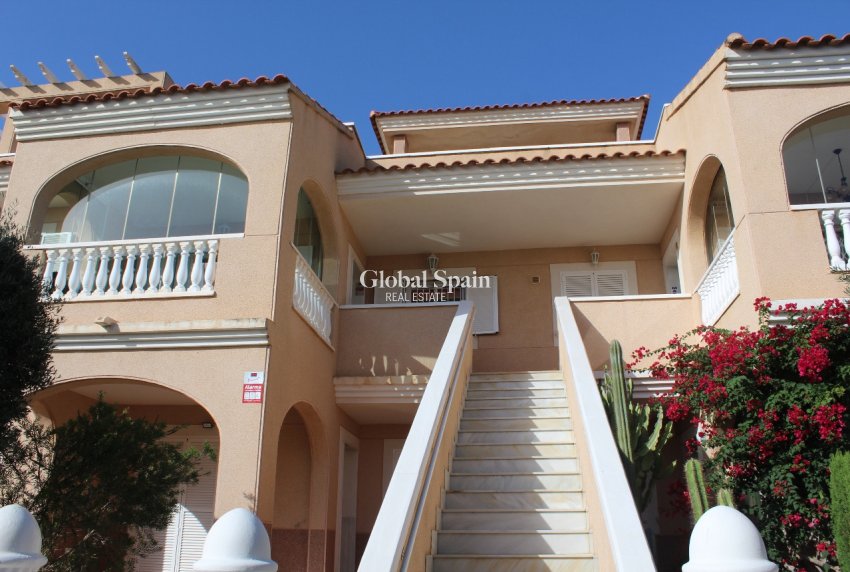 Odsprzedaż - PENTHOUSE -
ORIHUELA COSTA - 