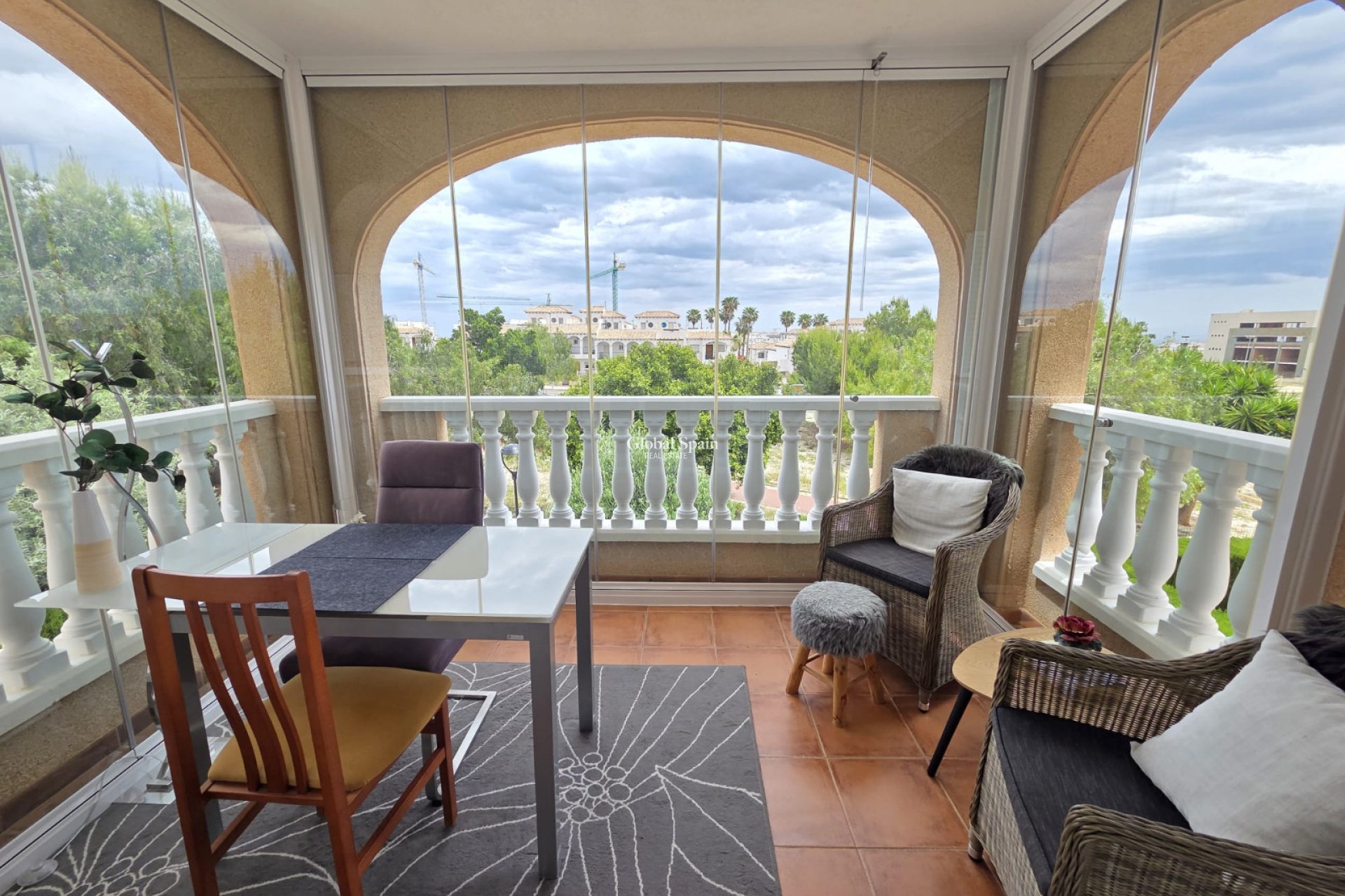 Odsprzedaż - PENTHOUSE -
ORIHUELA COSTA - 