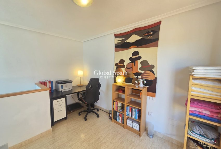 Odsprzedaż - PENTHOUSE -
ORIHUELA COSTA - 