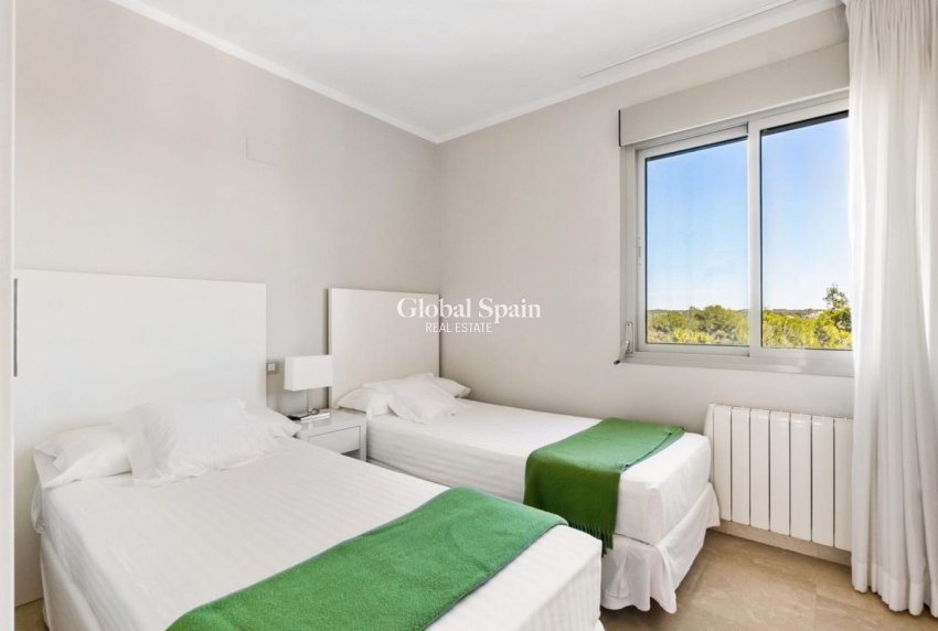 Odsprzedaż - PENTHOUSE -
ORIHUELA COSTA - 
