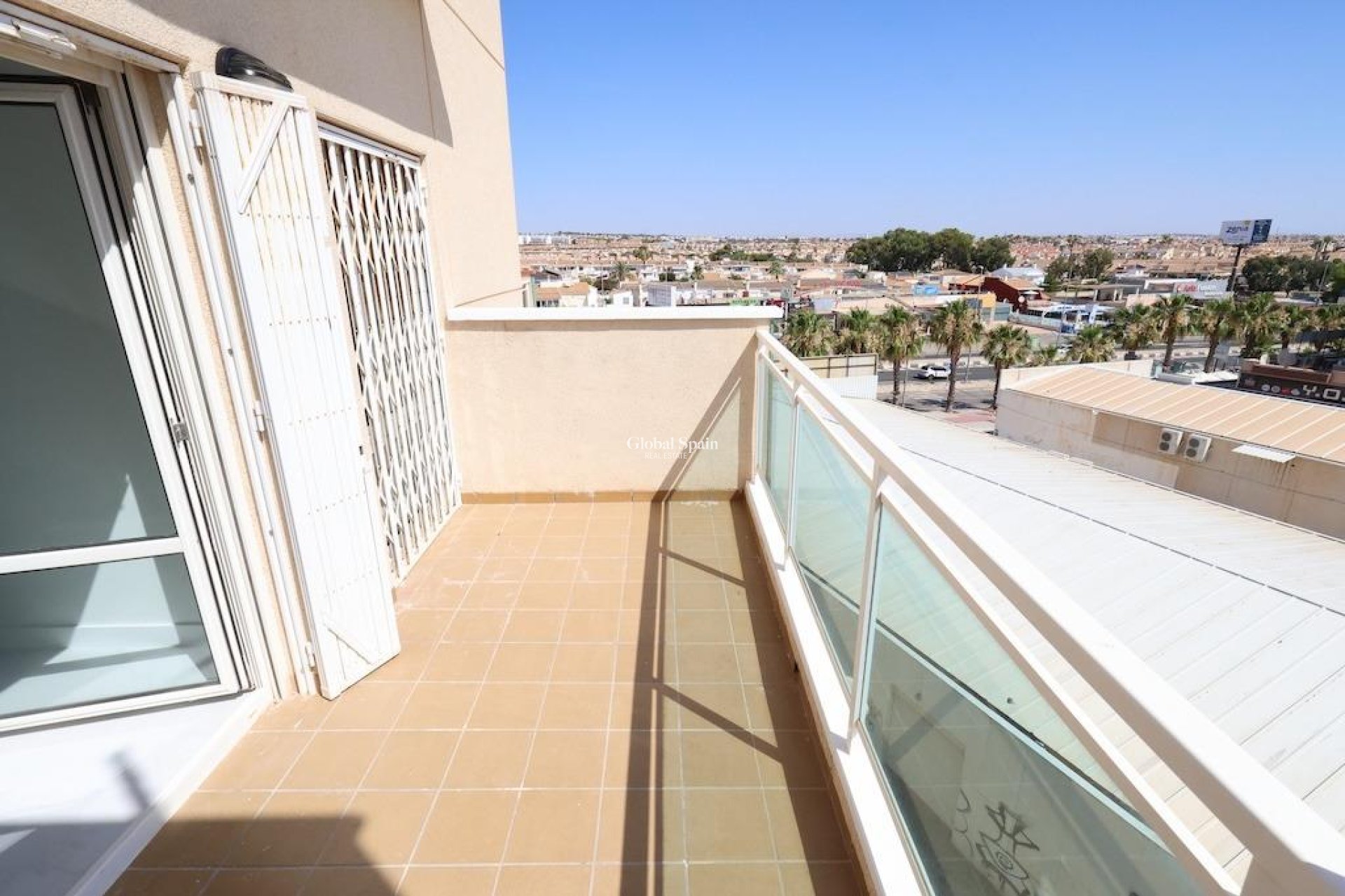 Odsprzedaż - PENTHOUSE -
ORIHUELA COSTA - 