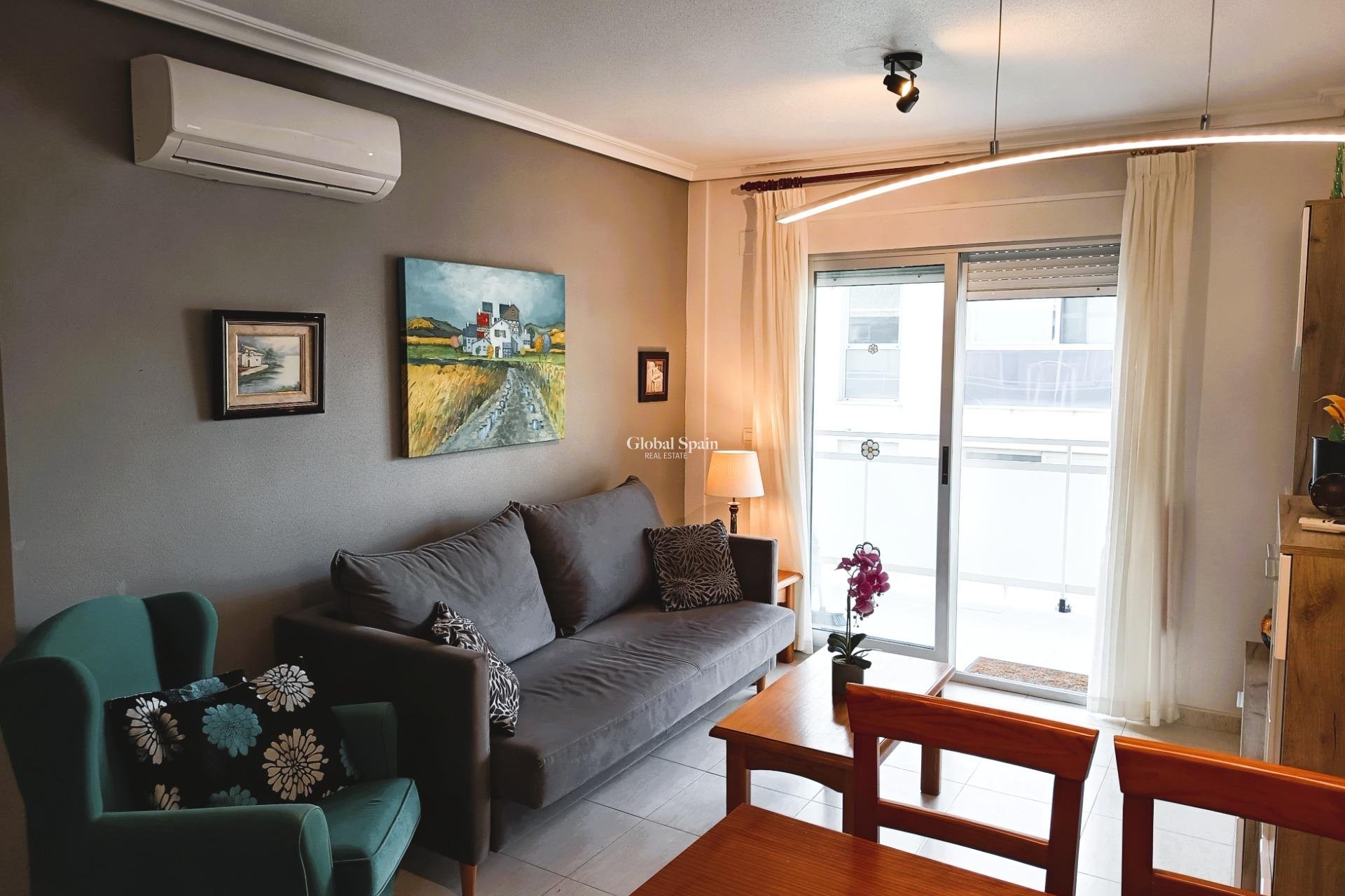 Odsprzedaż - PENTHOUSE -
ORIHUELA COSTA - 