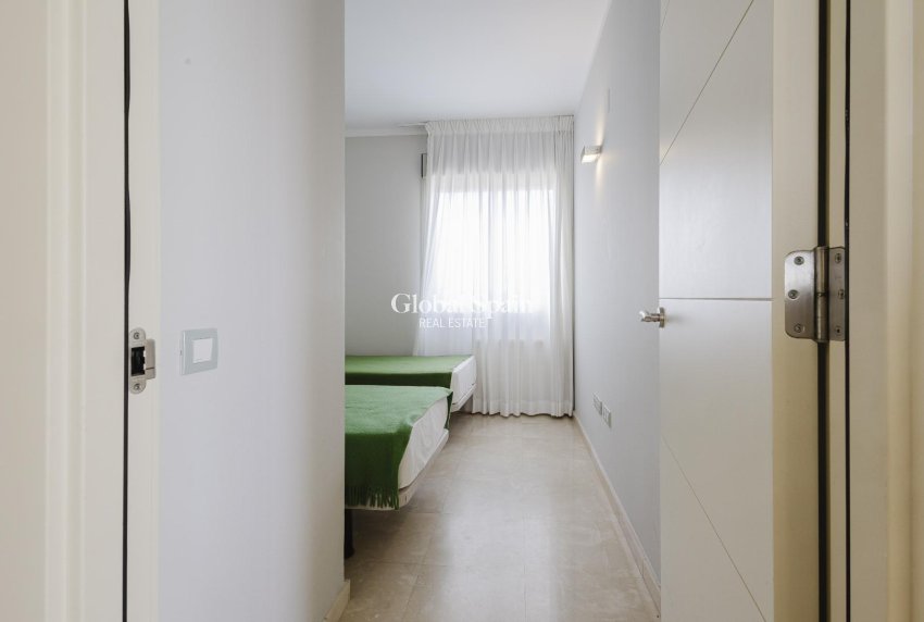 Odsprzedaż - PENTHOUSE -
ORIHUELA - LAS COLINAS GOLF RESORT