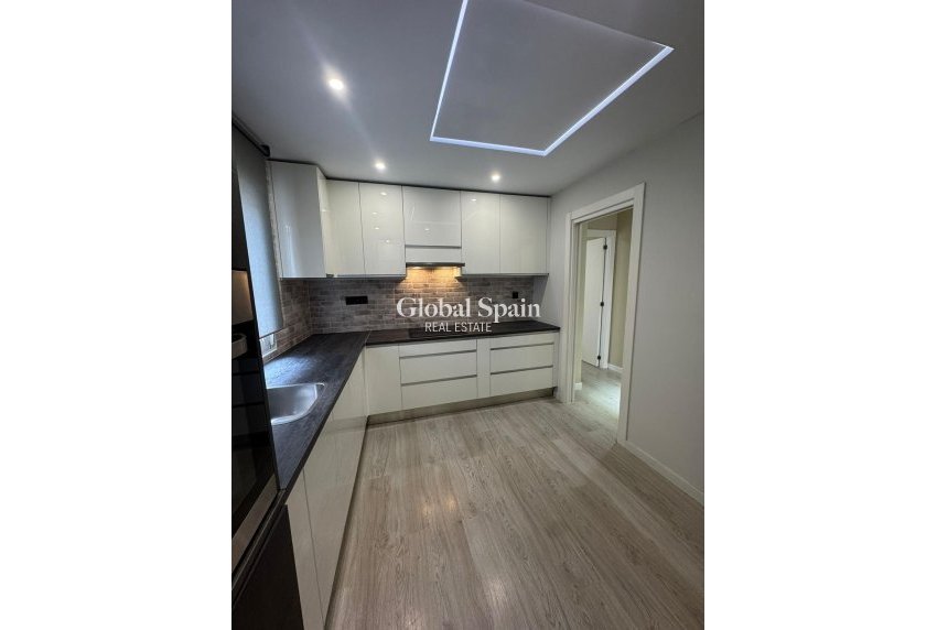 Odsprzedaż - PENTHOUSE -
ORIHUELA - Orihuela Ciudad