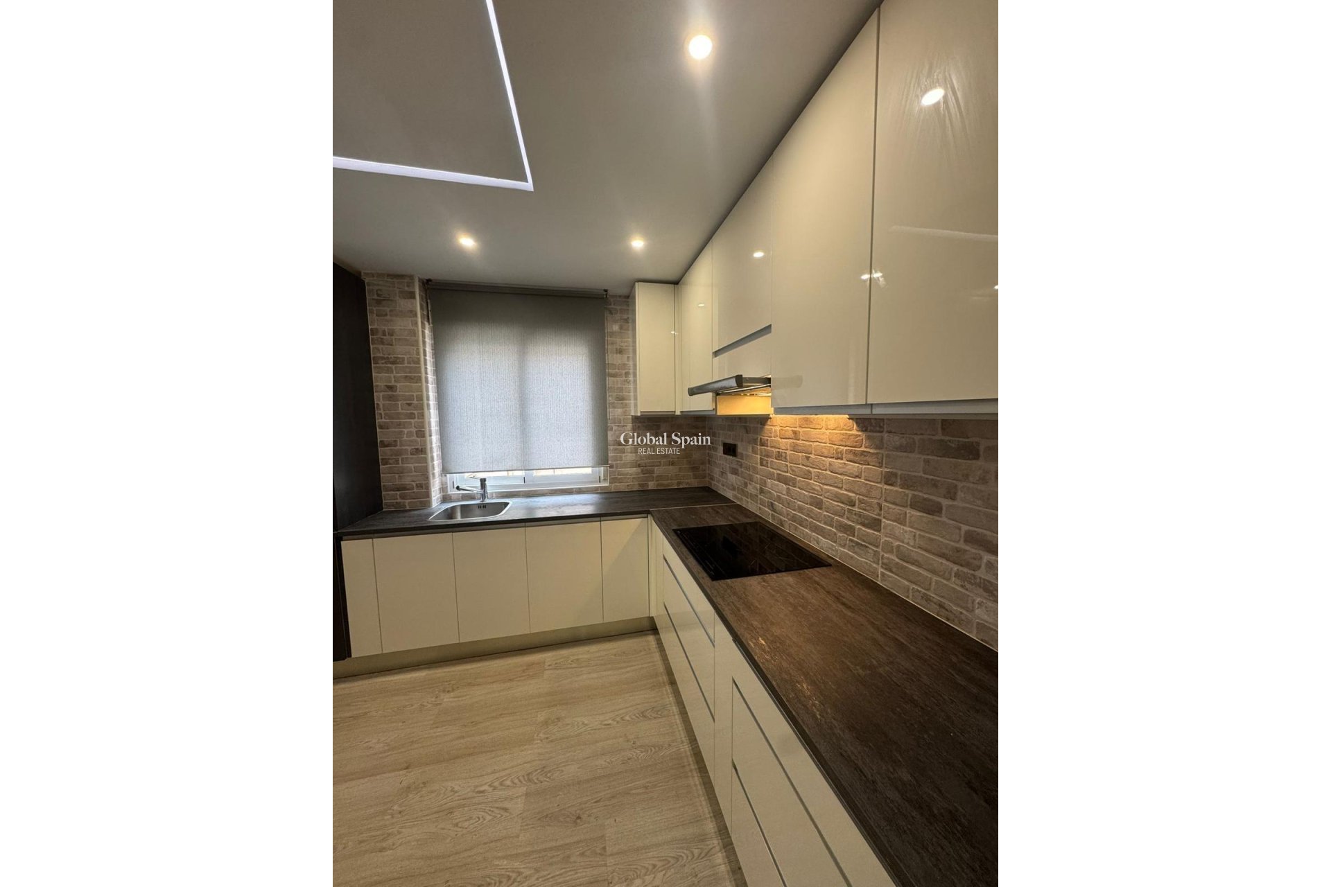 Odsprzedaż - PENTHOUSE -
ORIHUELA - Orihuela Ciudad