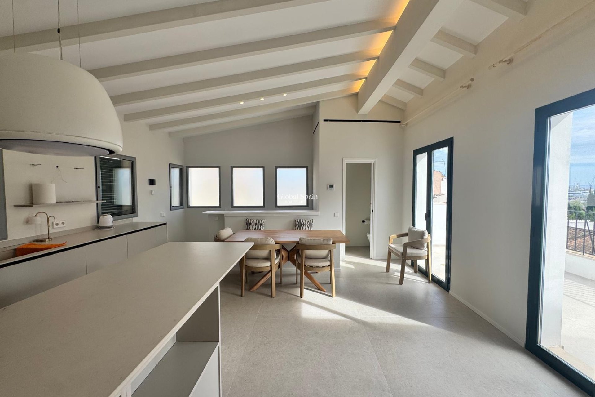 Odsprzedaż - PENTHOUSE -
PALMA
