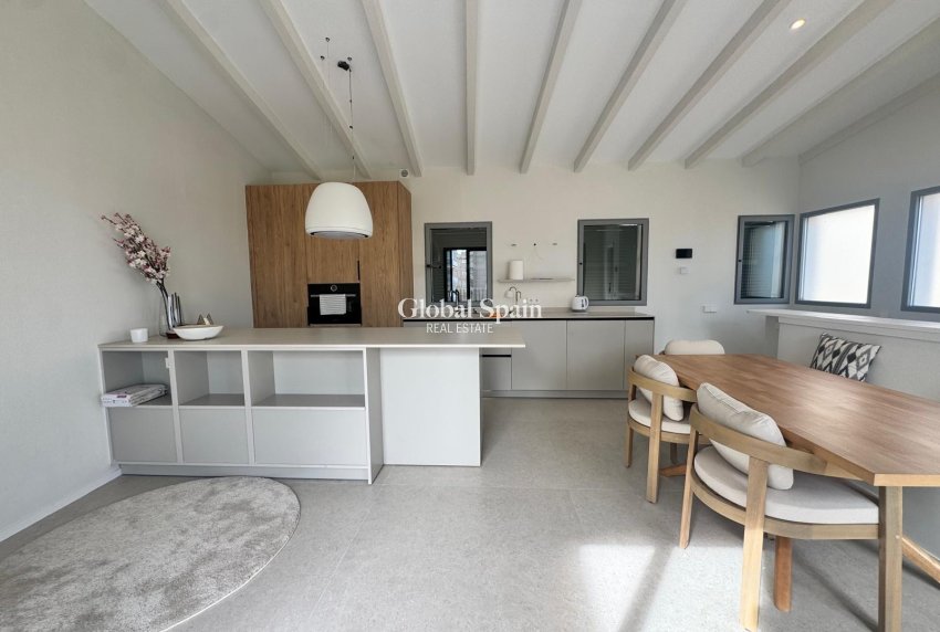 Odsprzedaż - PENTHOUSE -
PALMA