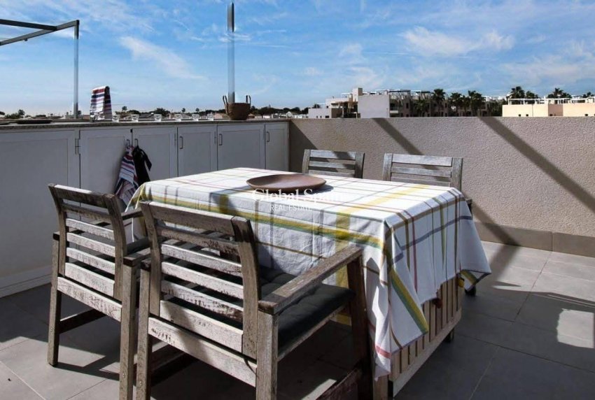 Odsprzedaż - PENTHOUSE -
PILAR DE LA HORADADA - PUEBLO LATINO