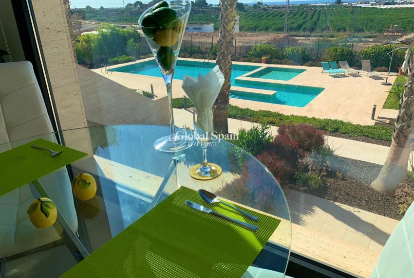 Odsprzedaż - PENTHOUSE -
PILAR DE LA HORADADA - 