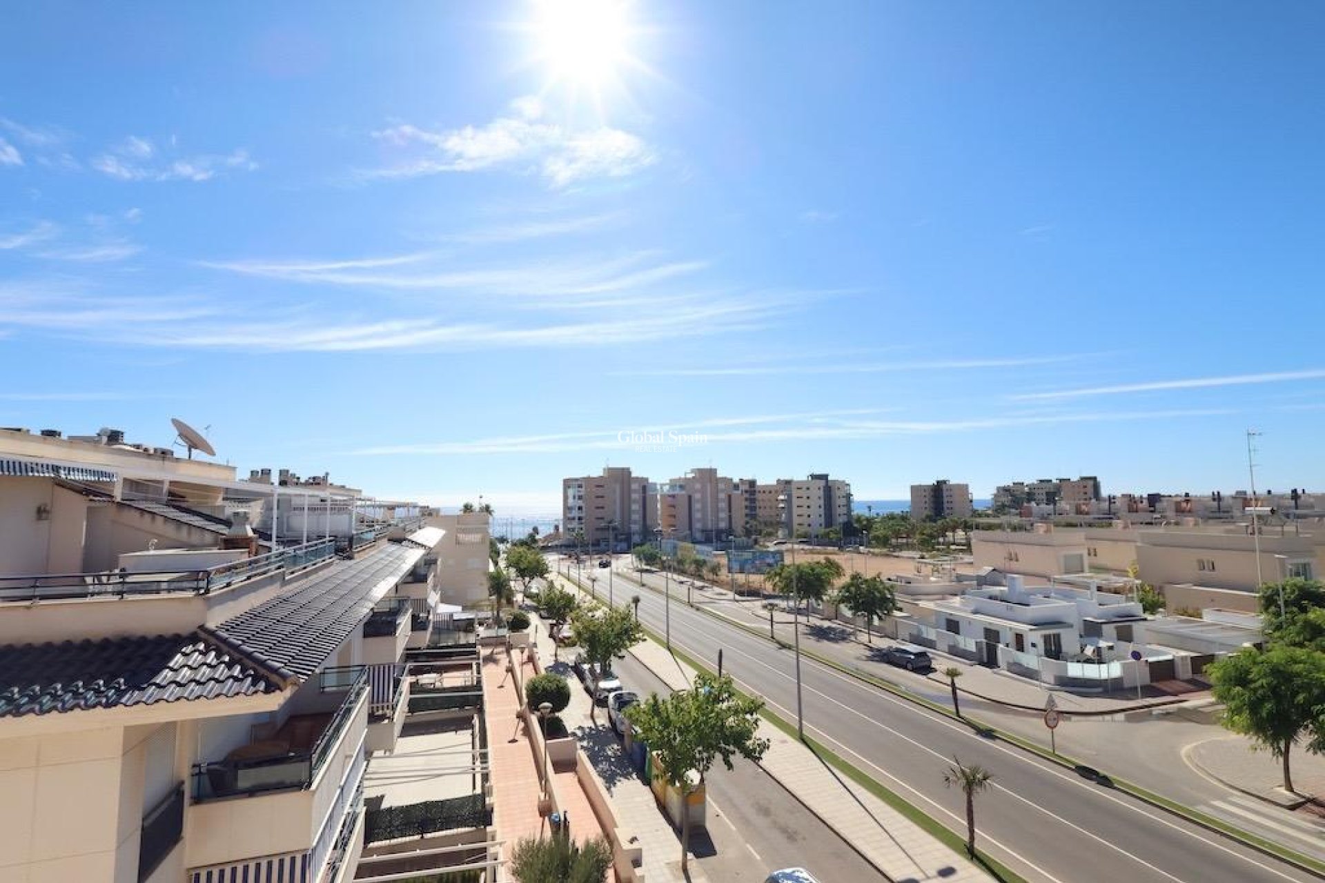Odsprzedaż - PENTHOUSE -
PILAR DE LA HORADADA - 