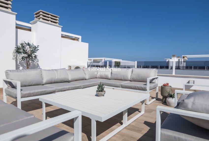 Odsprzedaż - PENTHOUSE -
PILAR DE LA HORADADA - 