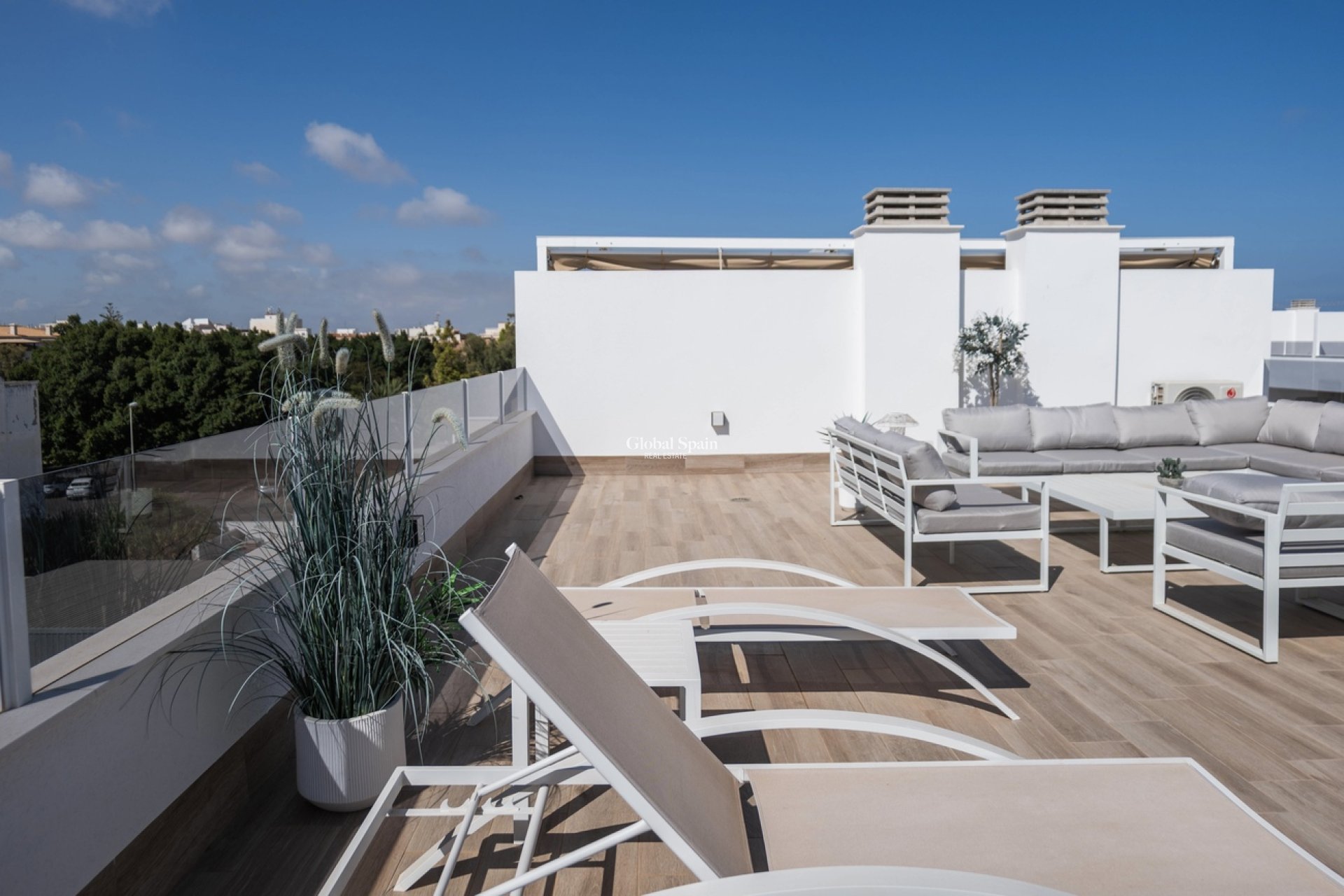 Odsprzedaż - PENTHOUSE -
PILAR DE LA HORADADA - 