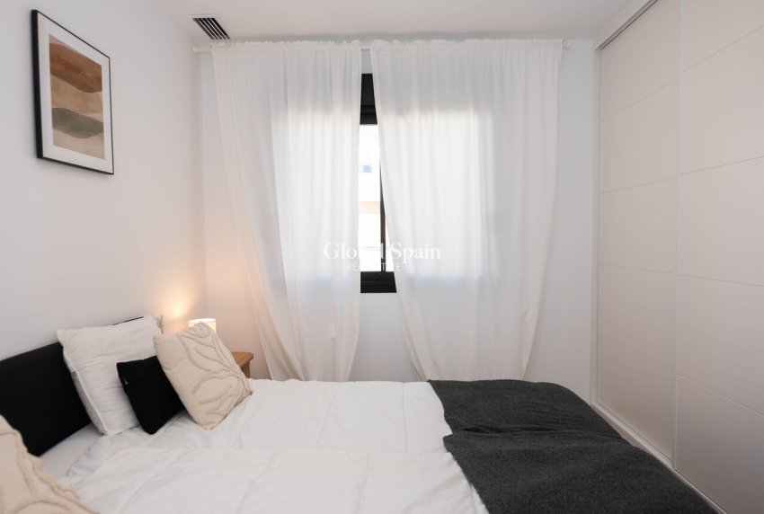Odsprzedaż - PENTHOUSE -
PILAR DE LA HORADADA - 
