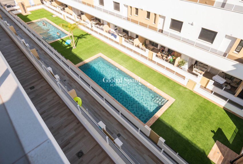 Odsprzedaż - PENTHOUSE -
PILAR DE LA HORADADA - 