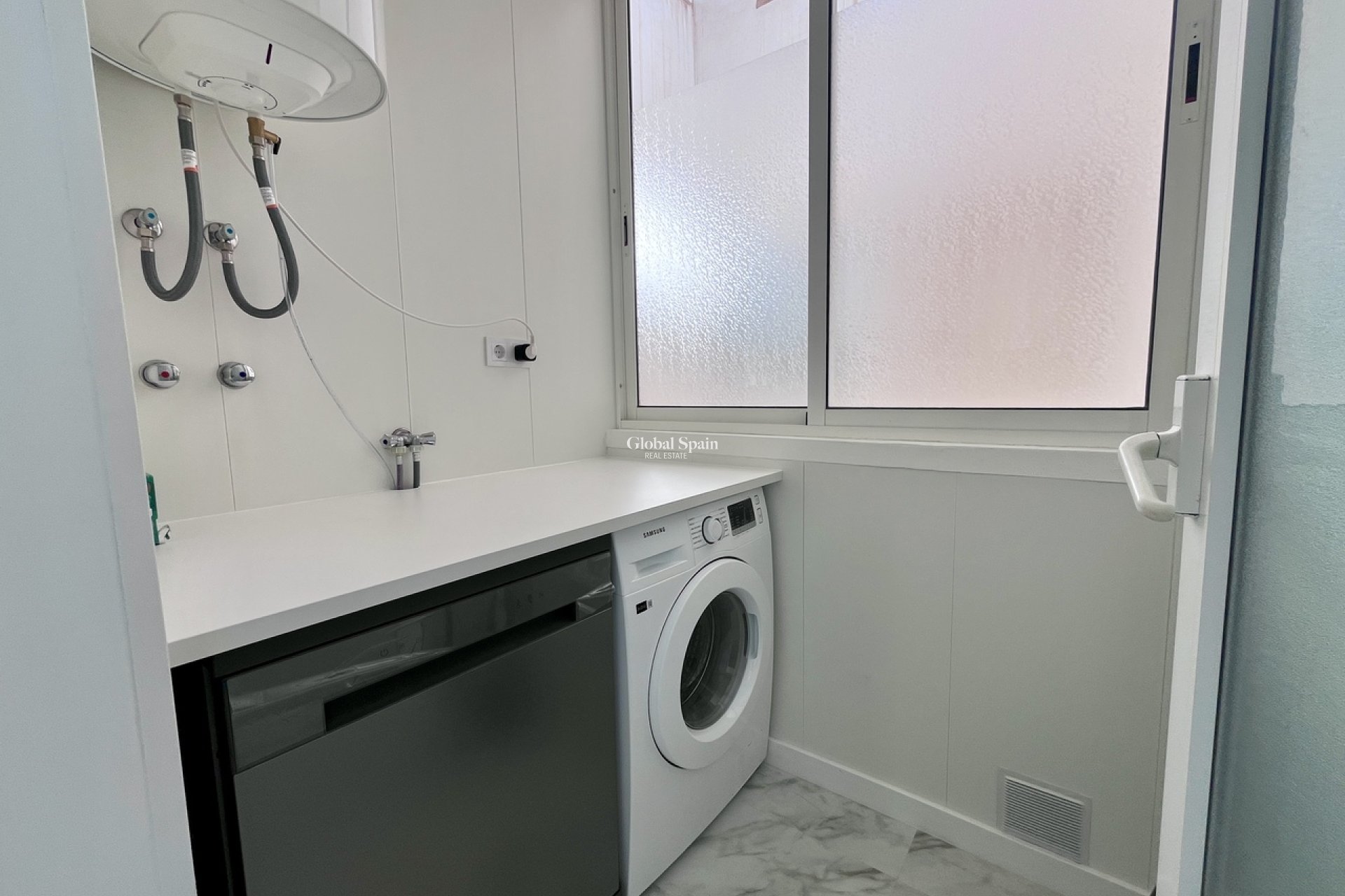 Odsprzedaż - PENTHOUSE -
PLAYA FLAMENCA - Costa Blanca