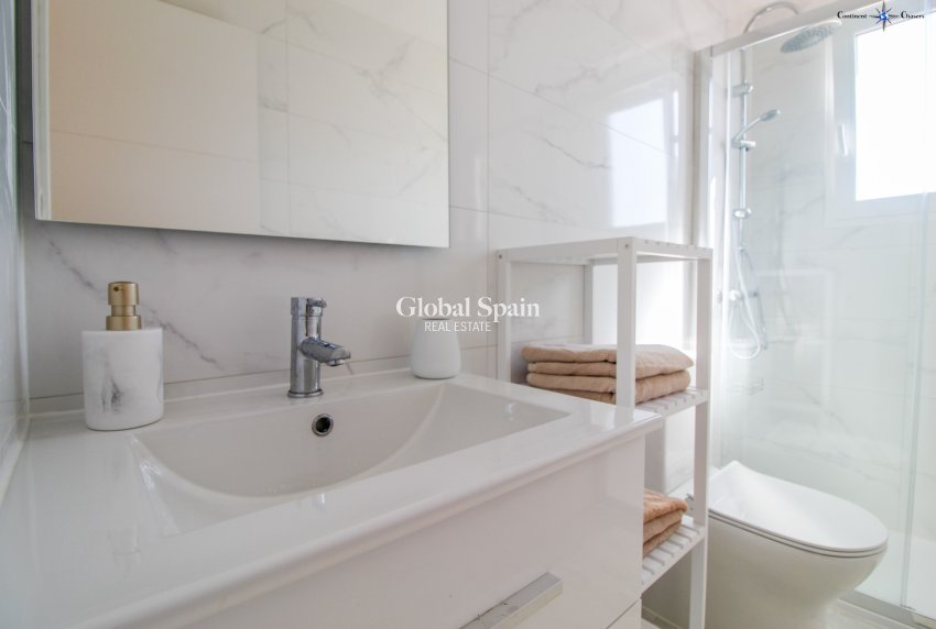 Odsprzedaż - PENTHOUSE -
PUNTA PRIMA - Costa Blanca