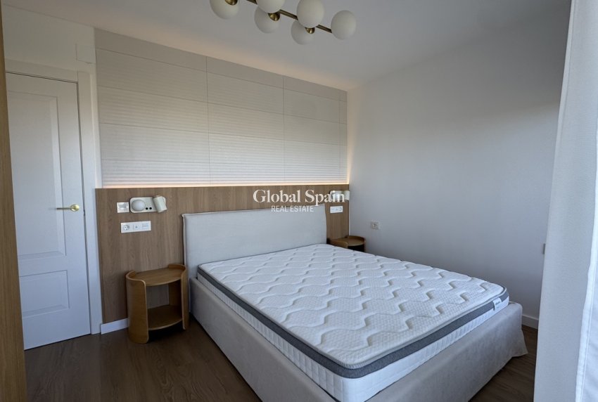 Odsprzedaż - PENTHOUSE -
PUNTA PRIMA - Costa Blanca