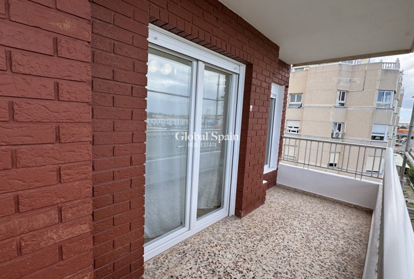 Odsprzedaż - PENTHOUSE -
PUNTA PRIMA - Costa Blanca
