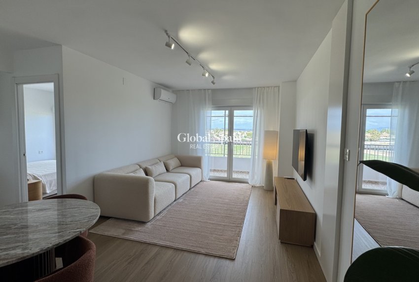 Odsprzedaż - PENTHOUSE -
PUNTA PRIMA - Costa Blanca