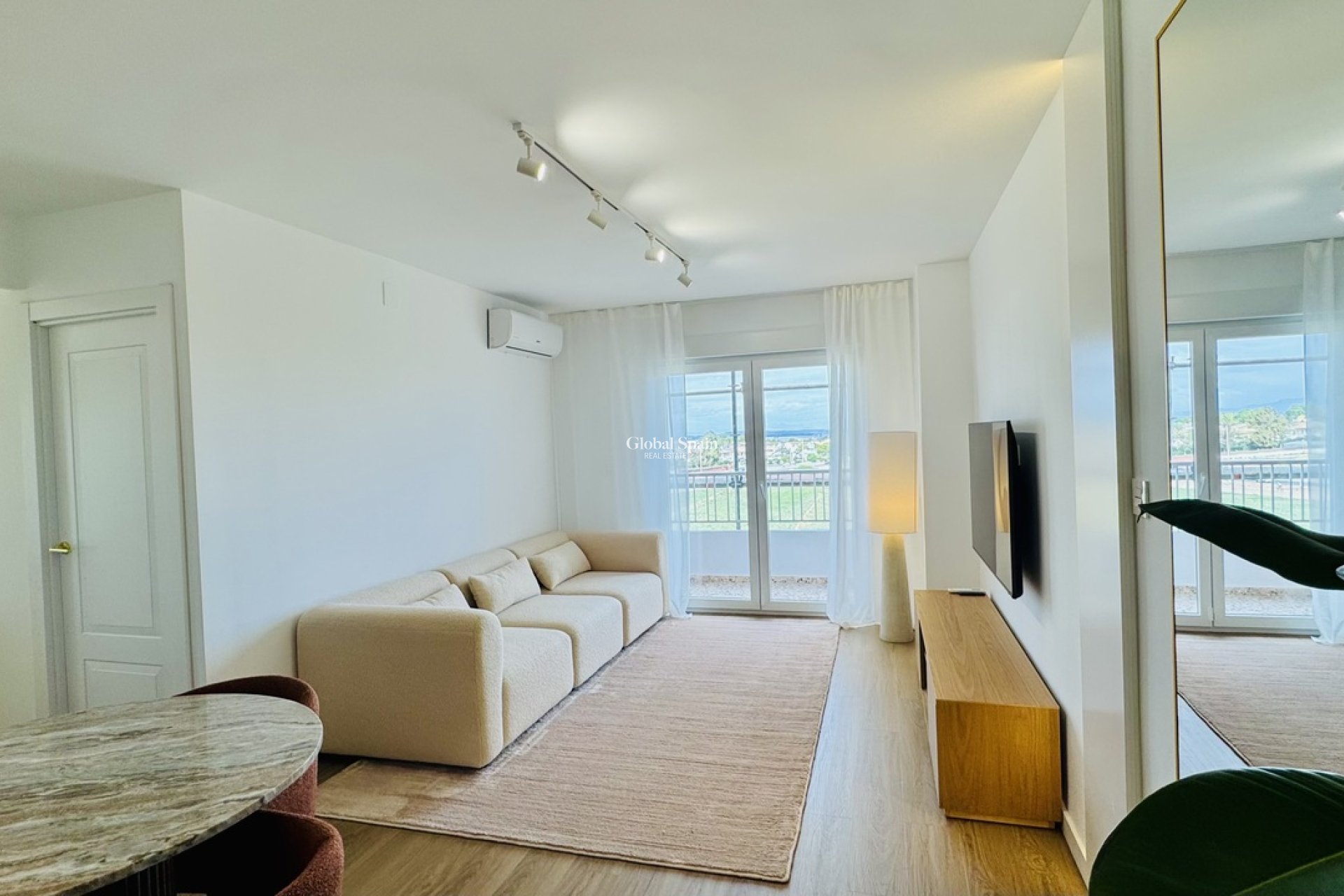 Odsprzedaż - PENTHOUSE -
PUNTA PRIMA - Costa Blanca