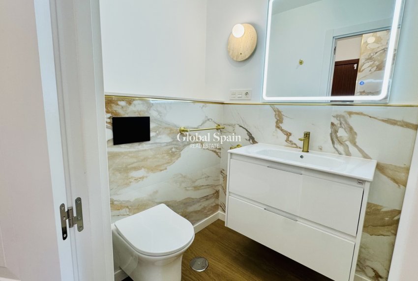 Odsprzedaż - PENTHOUSE -
PUNTA PRIMA - Costa Blanca