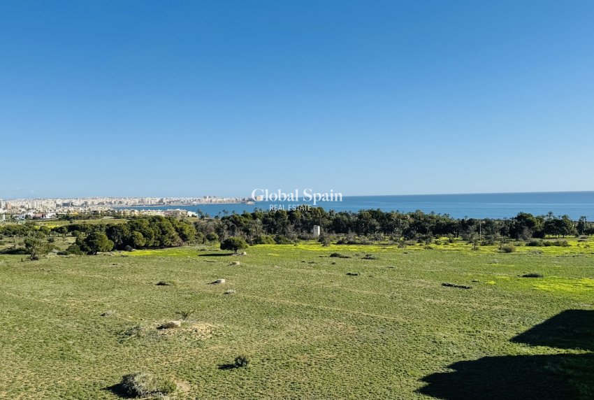 Odsprzedaż - PENTHOUSE -
PUNTA PRIMA - Costa Blanca
