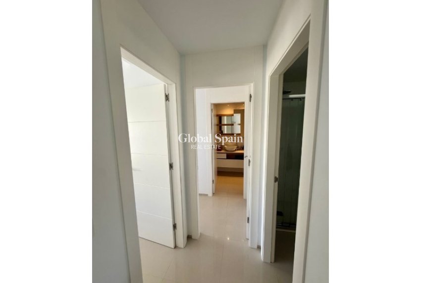Odsprzedaż - PENTHOUSE -
ROJALES - Inland