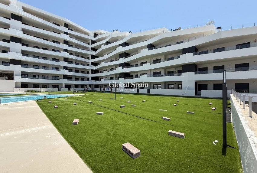 Odsprzedaż - PENTHOUSE -
SAN MIGUEL DE SALINAS - Inland
