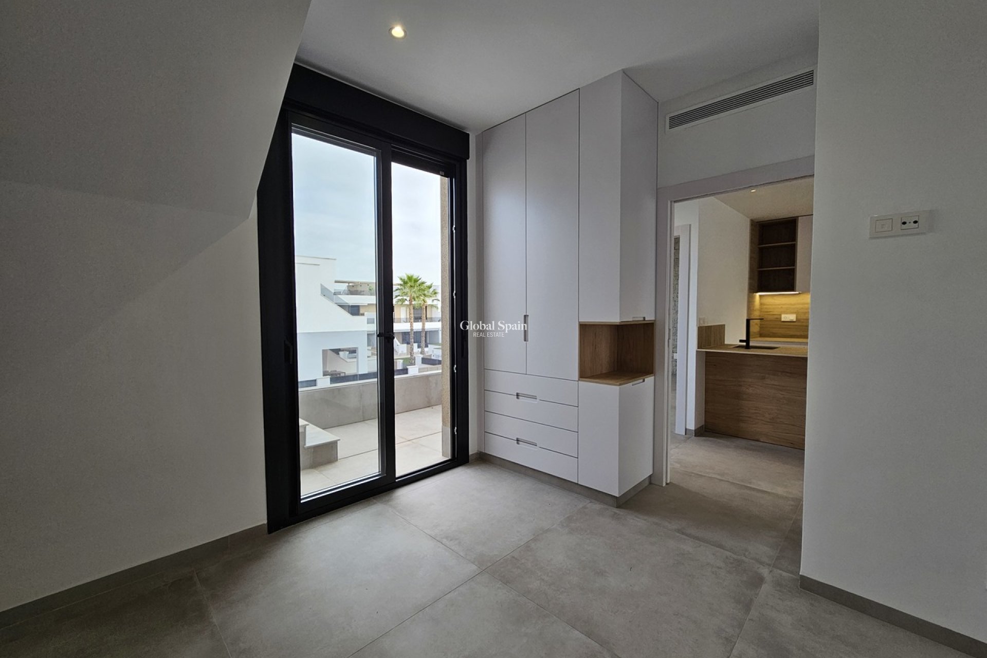 Odsprzedaż - PENTHOUSE -
SAN PEDRO DEL PINATAR - 