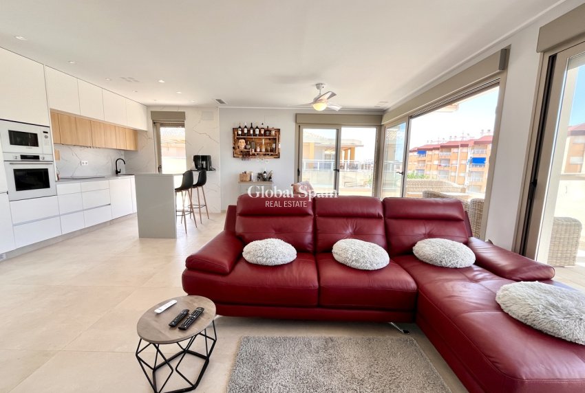 Odsprzedaż - PENTHOUSE -
TORRE DE LA HORADADA - Costa Blanca