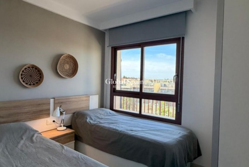 Odsprzedaż - PENTHOUSE -
TORRE DE LA HORADADA - Costa Blanca