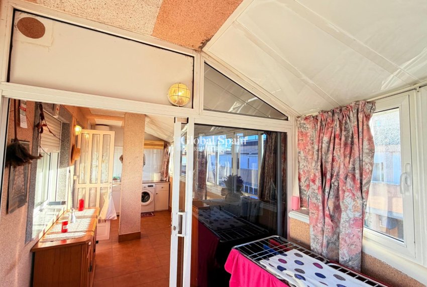 Odsprzedaż - PENTHOUSE -
TORREVIEJA - Acequion