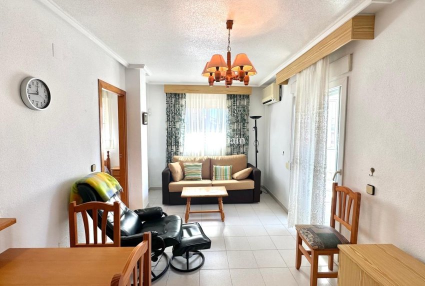 Odsprzedaż - PENTHOUSE -
TORREVIEJA - Acequion