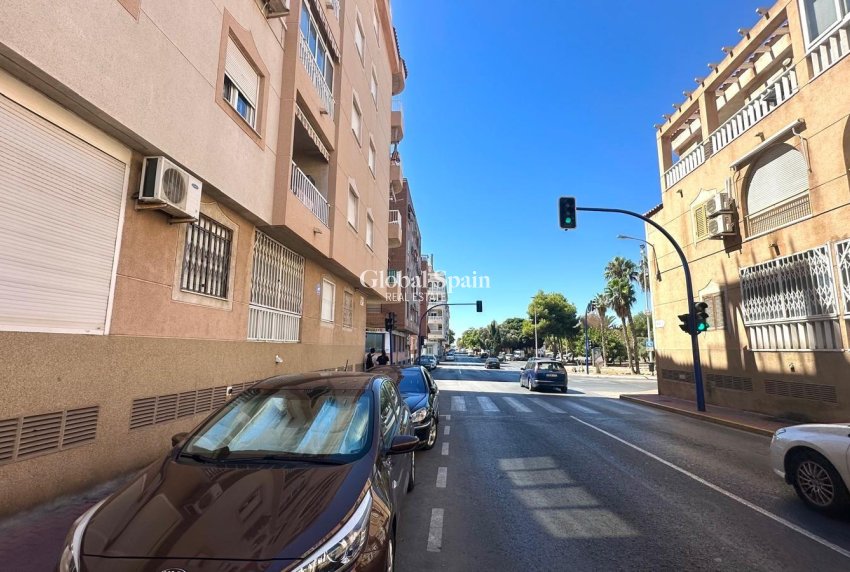 Odsprzedaż - PENTHOUSE -
TORREVIEJA - Acequion