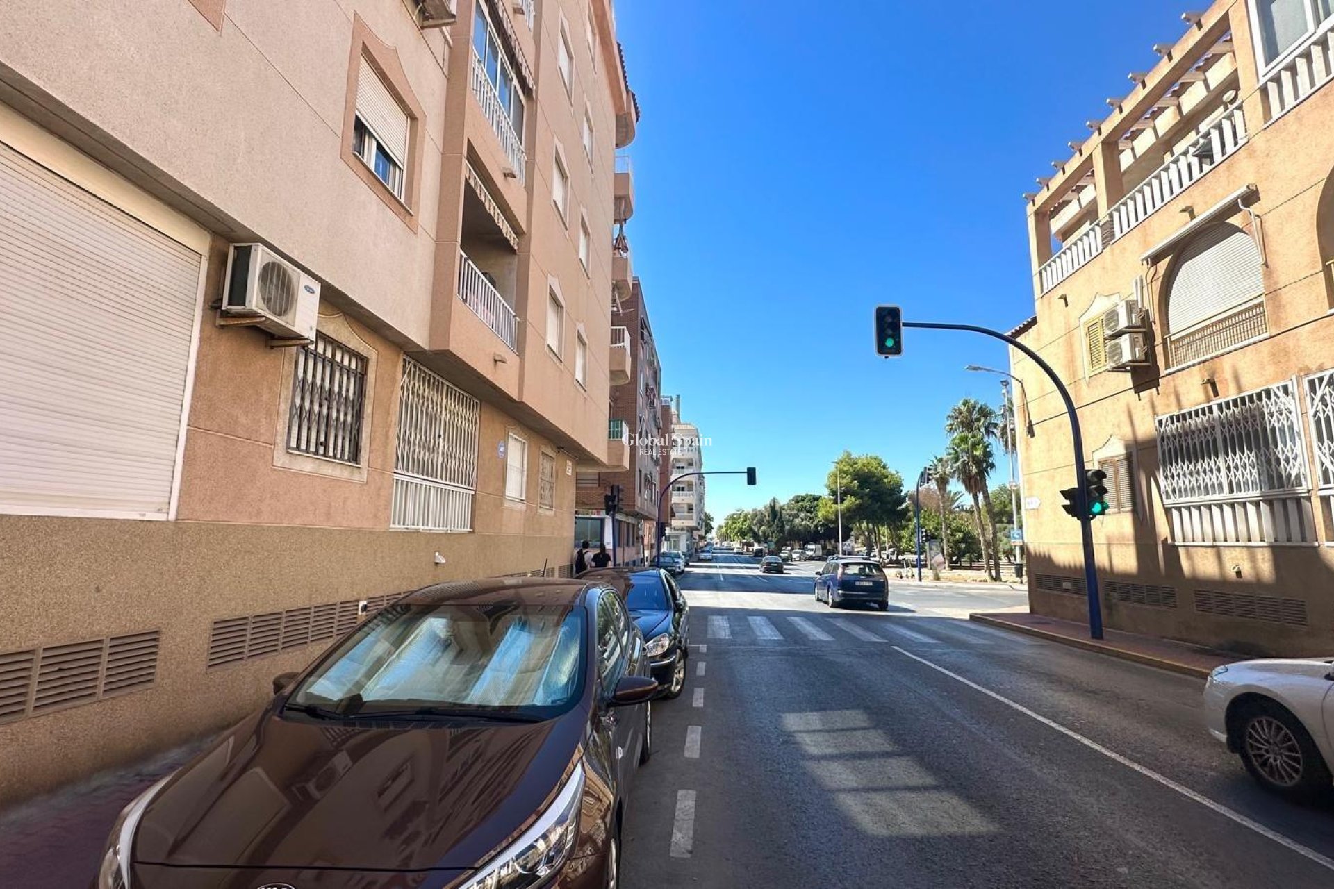 Odsprzedaż - PENTHOUSE -
TORREVIEJA - Acequion