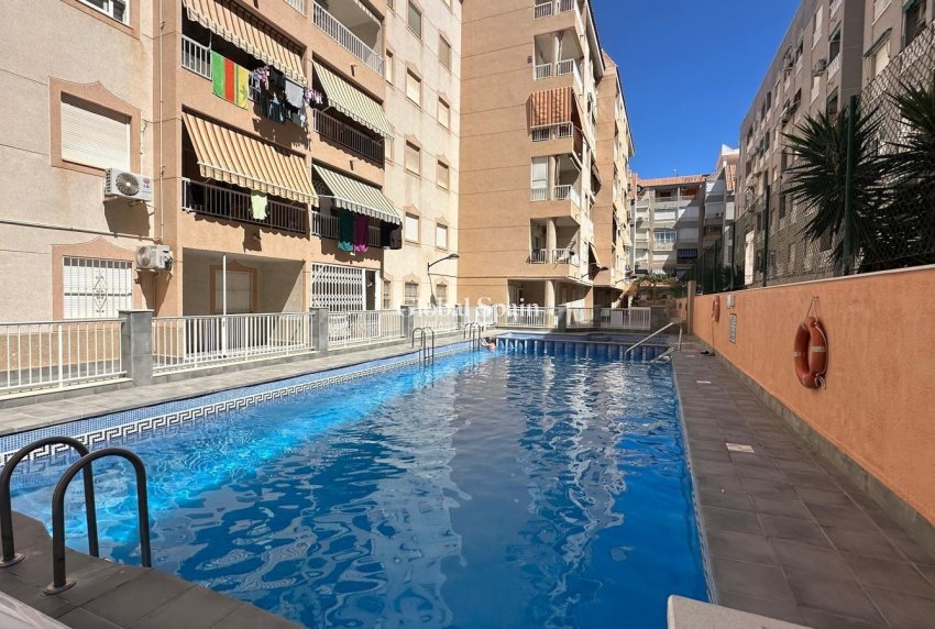 Odsprzedaż - PENTHOUSE -
TORREVIEJA - Acequion