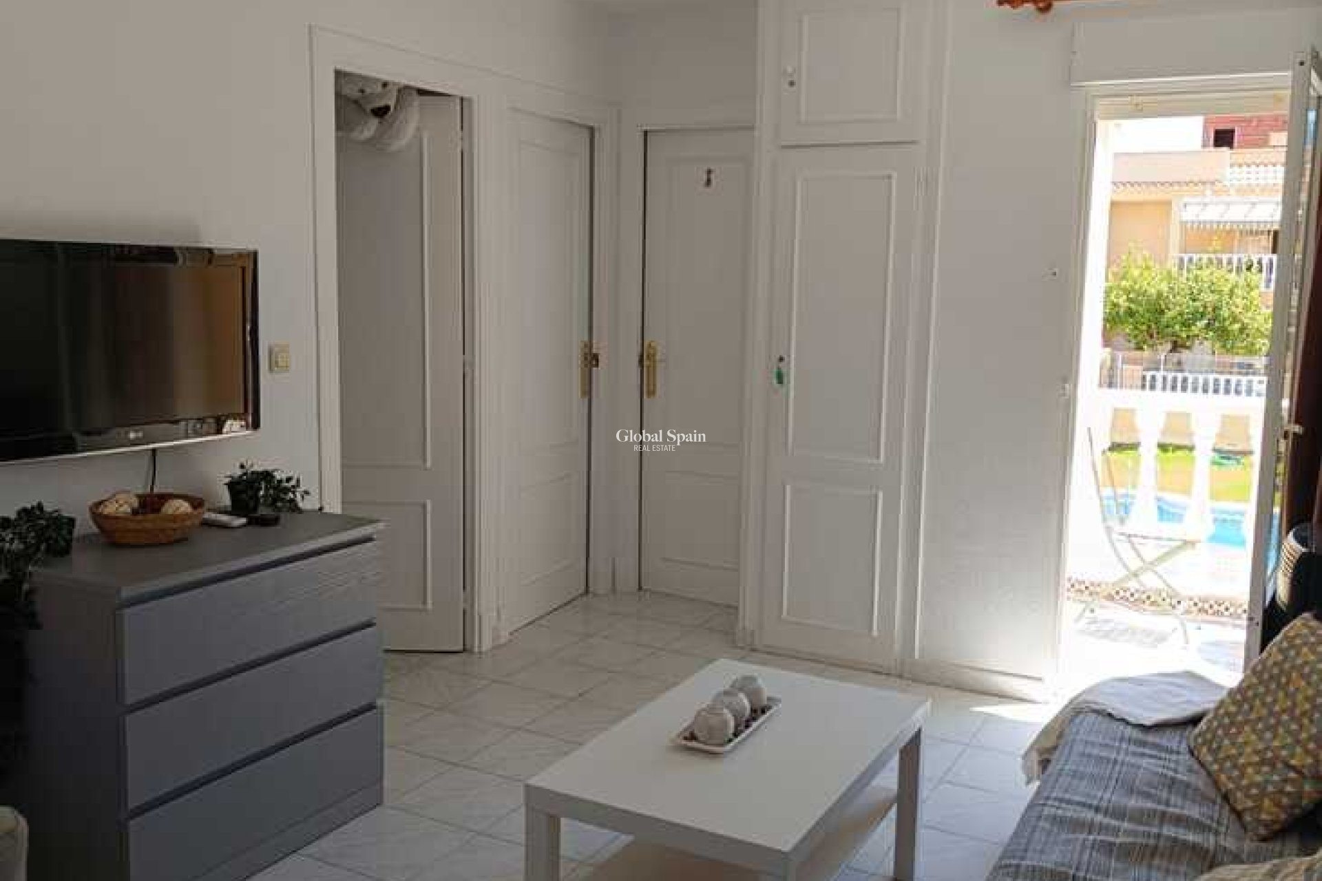 Odsprzedaż - PENTHOUSE -
TORREVIEJA - Auguas Neuvas