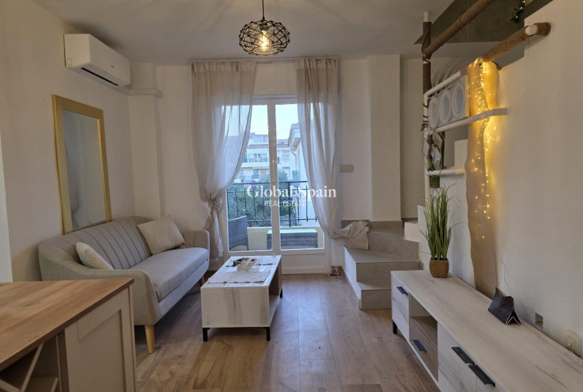 Odsprzedaż - PENTHOUSE -
TORREVIEJA - Cala Ferris