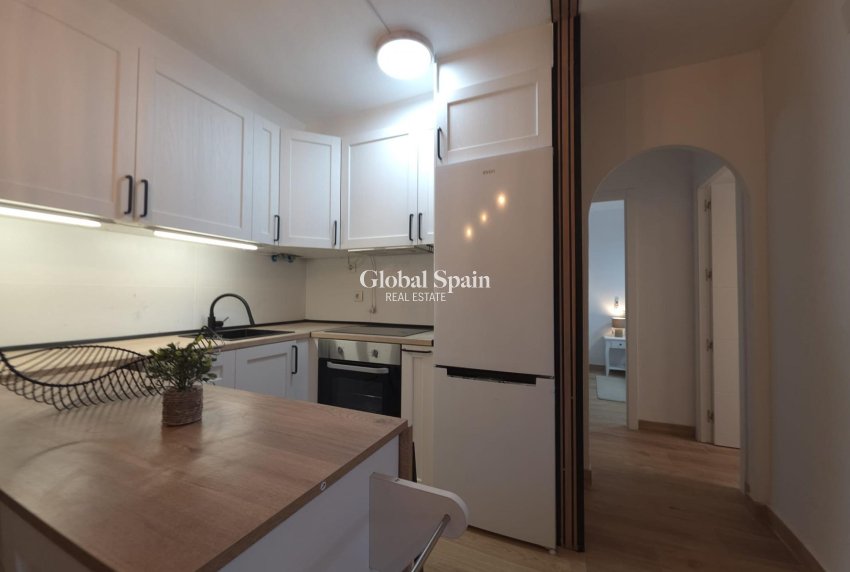 Odsprzedaż - PENTHOUSE -
TORREVIEJA - Cala Ferris