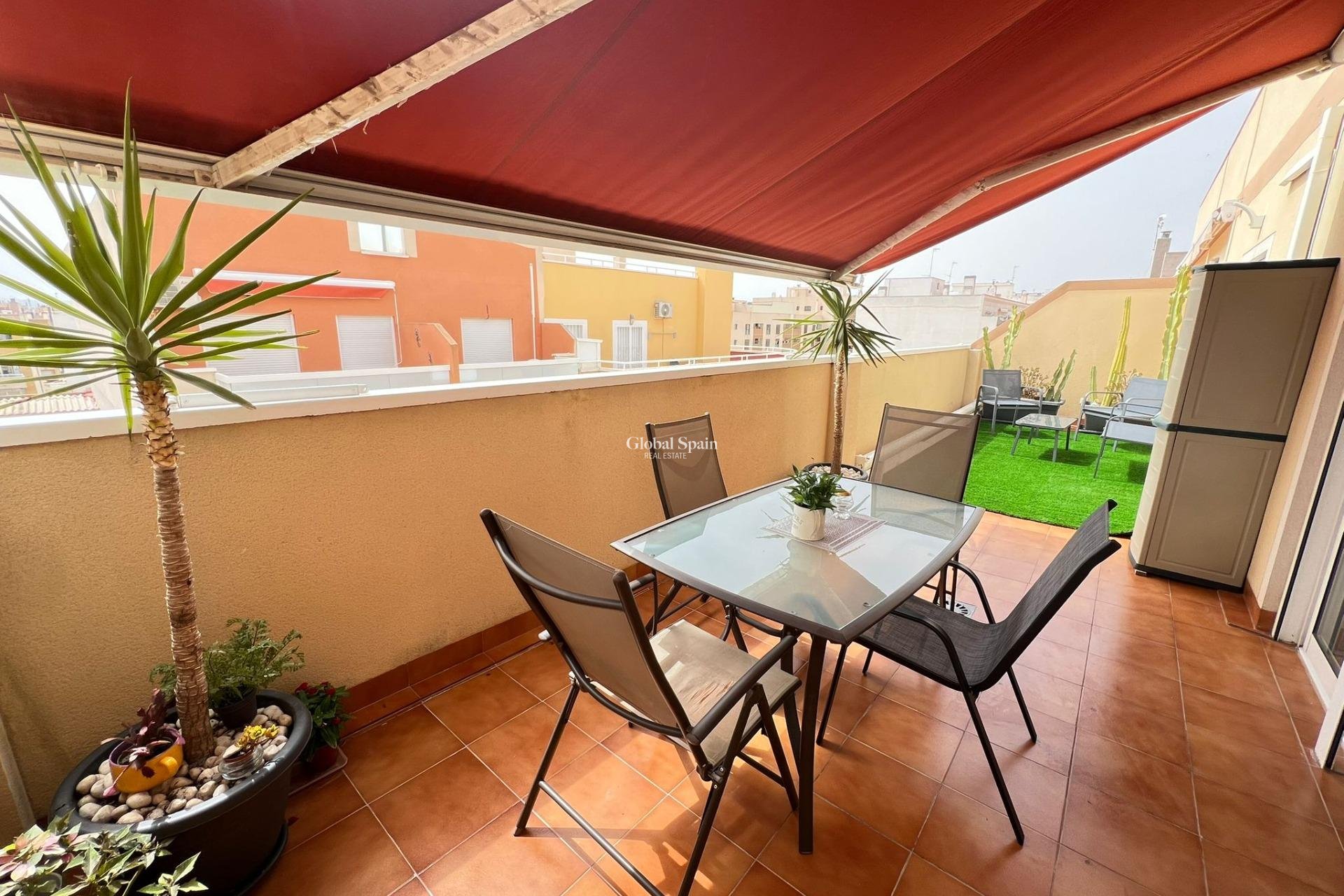 Odsprzedaż - PENTHOUSE -
TORREVIEJA - Center