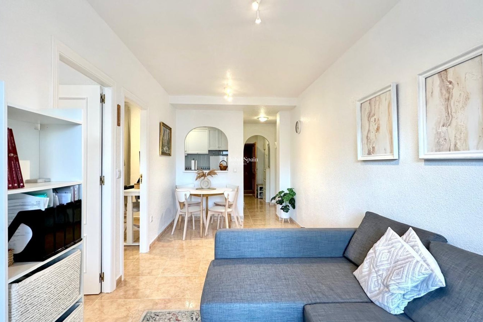 Odsprzedaż - PENTHOUSE -
TORREVIEJA - Center