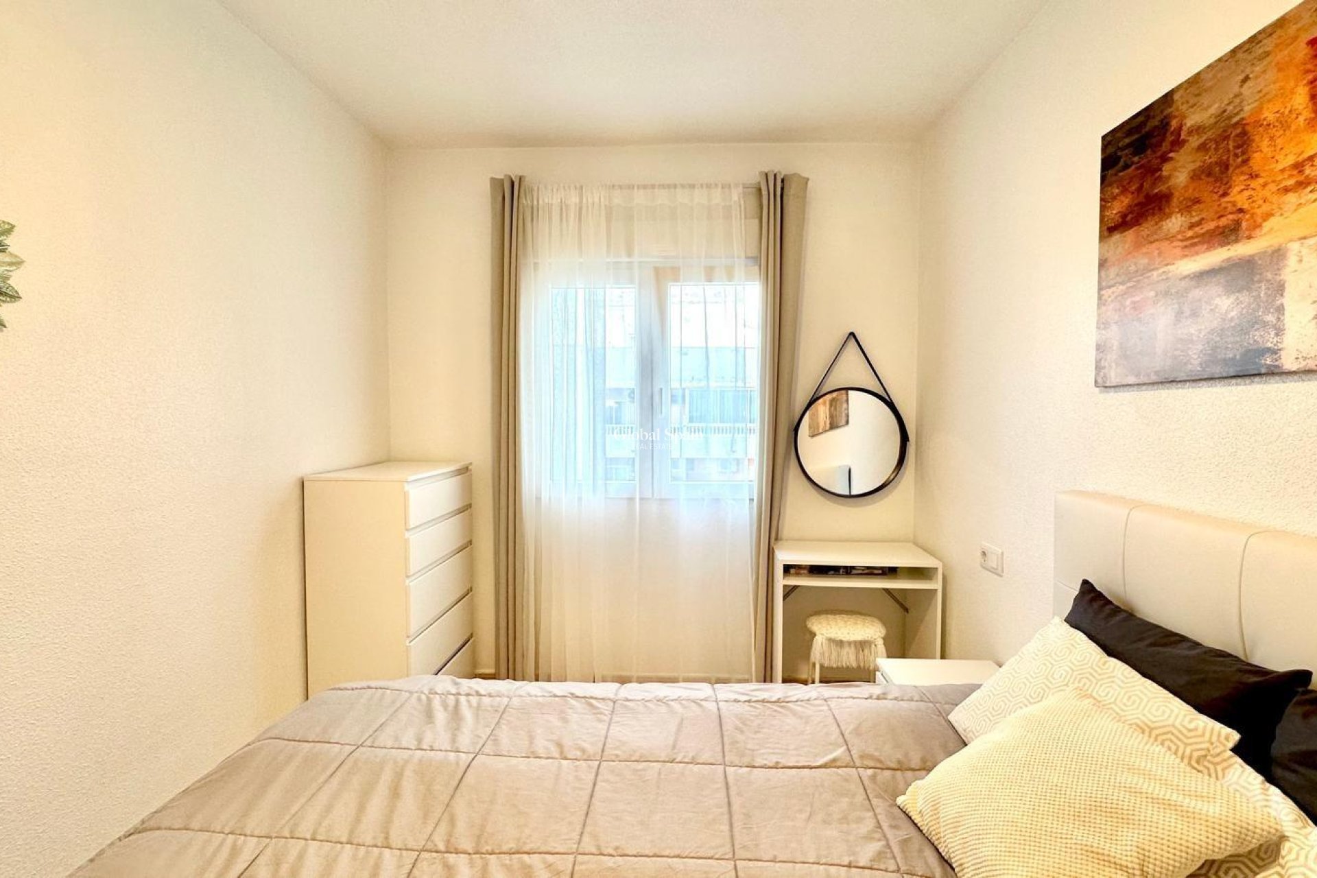 Odsprzedaż - PENTHOUSE -
TORREVIEJA - Center