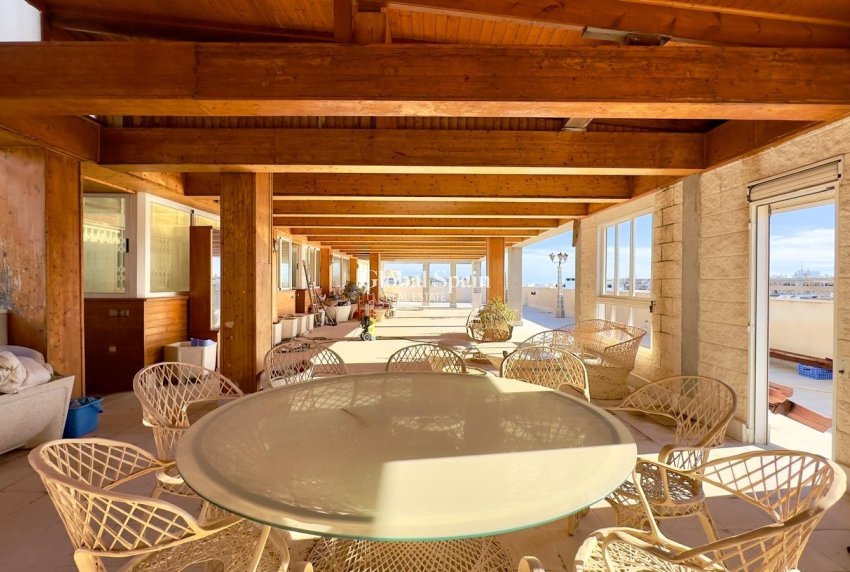 Odsprzedaż - PENTHOUSE -
TORREVIEJA - Center