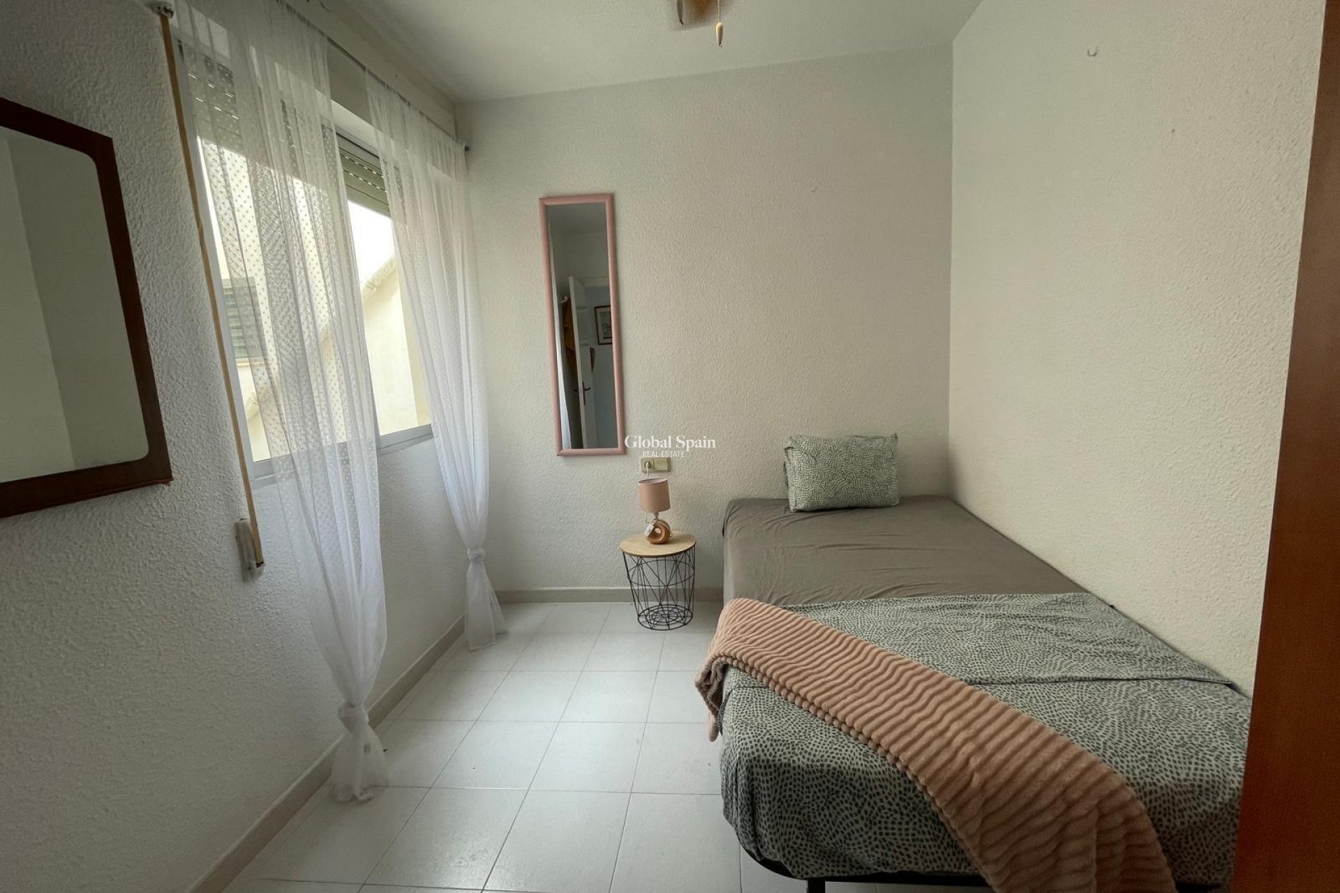 Odsprzedaż - PENTHOUSE -
TORREVIEJA - Center